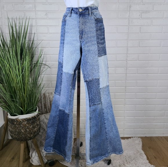 Vervet High Rise Bell Bottom Patchwork Blue Denim Jeans 28 - Picture 1 of 13